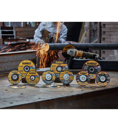 DeWalt DWA8051 4-1/2 In x .045 in Aluminum Oxide Abrasive Chop / Cut-Off Blade with 7/8 in Arbor For Concrete & Masonry Cutting (1 Pack)