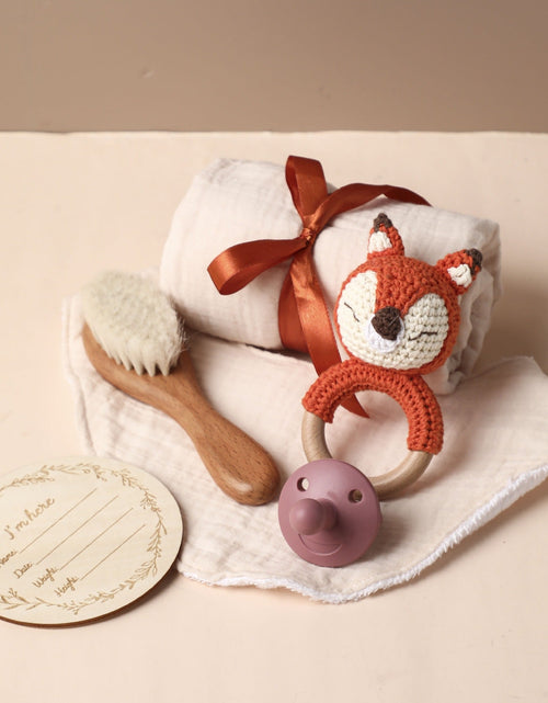 Load image into Gallery viewer, Full moon birth with hand gift, bath towel, wool brush, baby shower mouth, water towel, pacifier set
