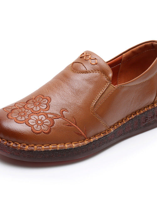 Load image into Gallery viewer, Soft soled women's genuine leather single shoes non slip flat leather shoes
