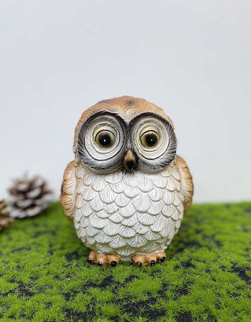 Load image into Gallery viewer, Statue decoration owl resin solar decoration
