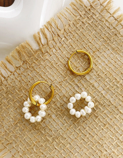 Load image into Gallery viewer, Retro French Light Luxury Palace Style Detachable Freshwater Pearl Earrings for Women, Versatile and High Grade Earrings
