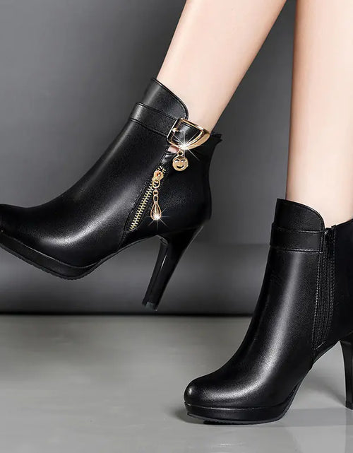 Load image into Gallery viewer, Winter Women's Warm Ankle Boots with Chunky Heels
