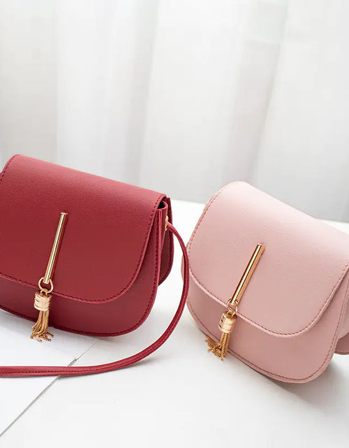 Load image into Gallery viewer, Fringe Crossbody Phone Bag and Round Purse
