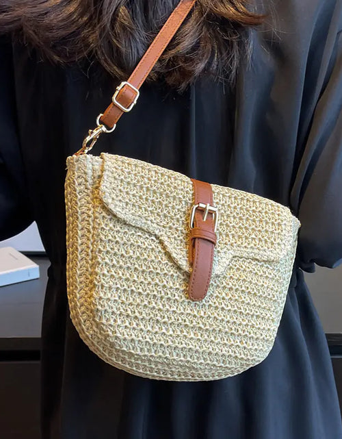 Load image into Gallery viewer, Women's Straw Messenger Bag  Casual Saddle Bag
