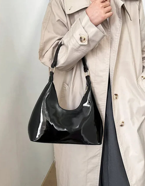 Load image into Gallery viewer, Chic Women's Casual Tote Bag
