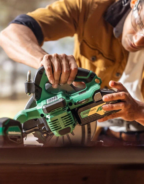 Load image into Gallery viewer, Metabo HPT C3607DBQ4M 36V MultiVolt™ "The Stud" 7-1/4" Circular Saw w/ Torque Boost Technology (Tool Body Only)
