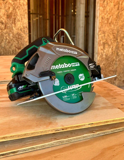 Load image into Gallery viewer, Metabo HPT C3607DBQ4M 36V MultiVolt™ "The Stud" 7-1/4" Circular Saw w/ Torque Boost Technology (Tool Body Only)
