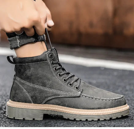 Load image into Gallery viewer, Men's Retro Fashion Casual Leather Tooling Boots
