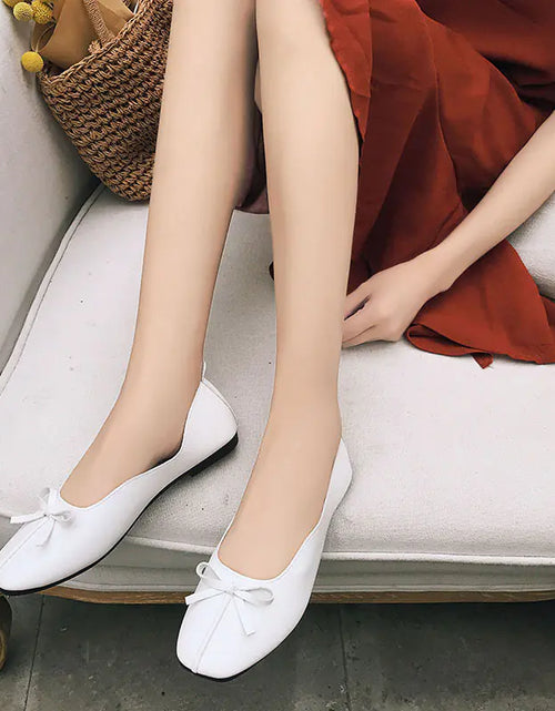 Load image into Gallery viewer, New Women's Flat Shoes - Winter Faux Leather Style
