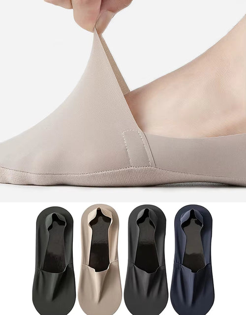 Load image into Gallery viewer, Women’s Invisible Low-Cut Cotton Socks
