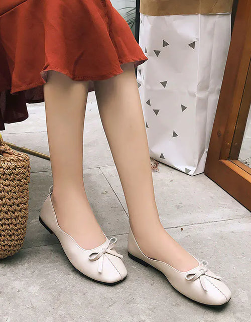 Load image into Gallery viewer, New Women's Flat Shoes - Winter Faux Leather Style
