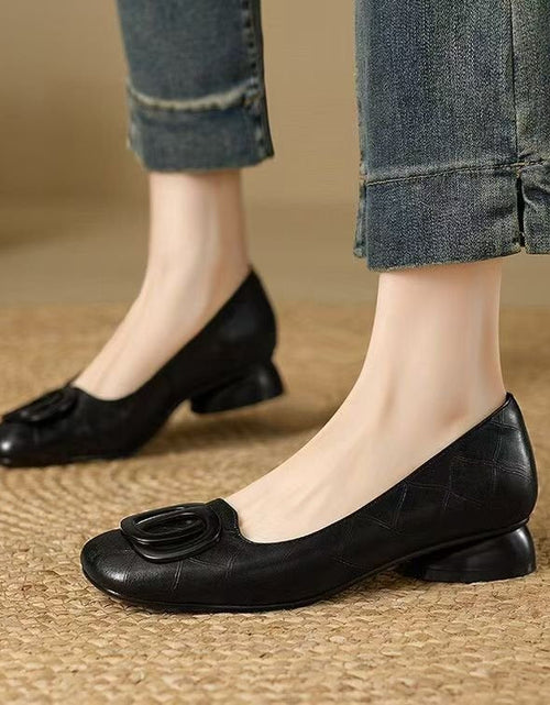 Load image into Gallery viewer, Women's French Vintage Round Toe Slip-On Flats – Low Chunky Heel Mary Jane Style
