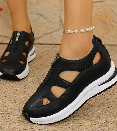 Women's Chunky Sole Closed-Toe Sandals – Soft Sole Velcro Strap