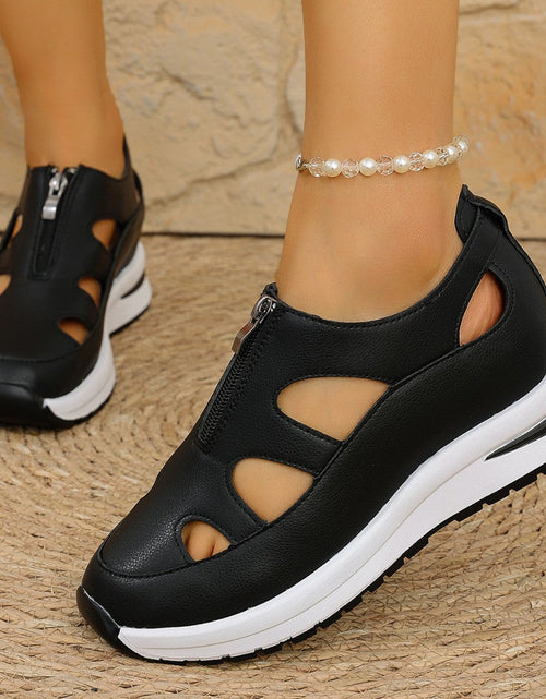 Load image into Gallery viewer, Women's Chunky Sole Closed-Toe Sandals – Soft Sole Velcro Strap
