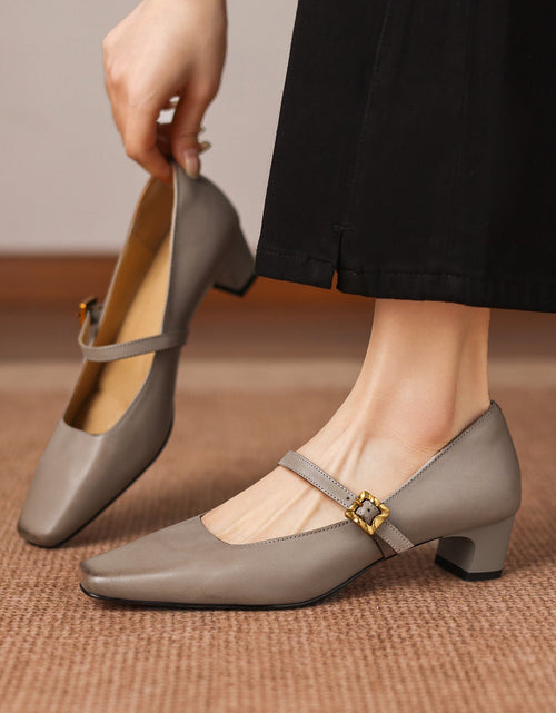 Load image into Gallery viewer, Mid-Heel Pumps - Full-Grain Leather Women's Classic Slip-On Court Shoes
