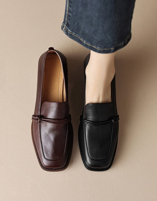 Load image into Gallery viewer, Women’s Retro Minimalist Mid-Heel Leather Shoes
