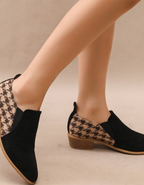 Load image into Gallery viewer, Women's Retro Color-Block Slip-On Heels – Round Toe Mid Heel Dress Shoes
