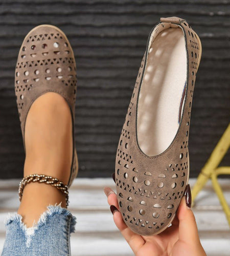 Women's Chunky Heel Wedge Pumps – Wide Size Full-Grain Leather