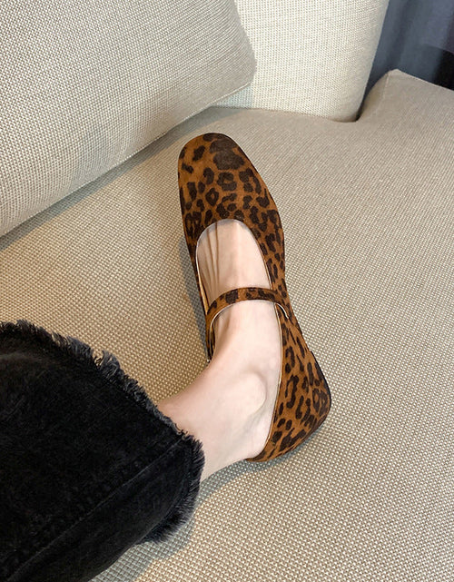 Load image into Gallery viewer, French-Style Square-Toe Mary Jane Shoes With a Hidden Heel
