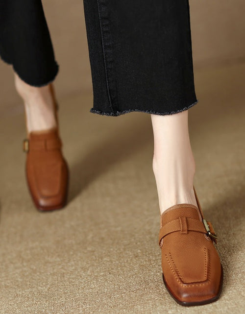 Load image into Gallery viewer, Women's Retro British Style Chunky Heel Leather Shoes – Round Toe Commuter
