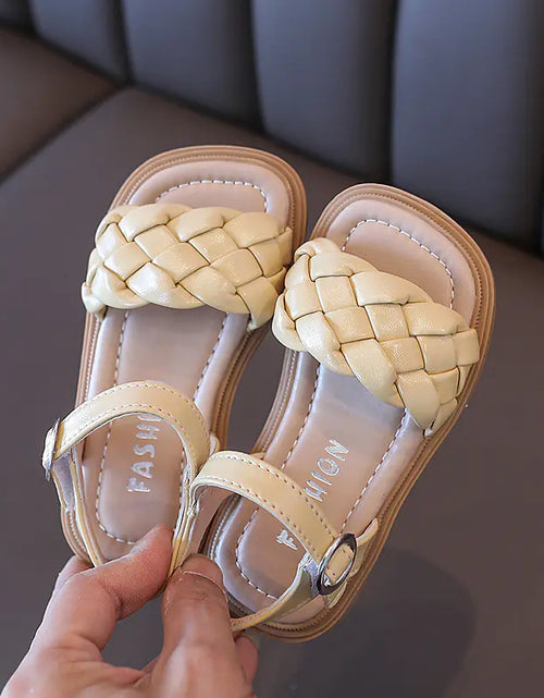 Load image into Gallery viewer, Summer New Girls' Fashion Woven Sandals
