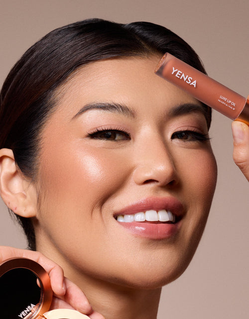 Load image into Gallery viewer, Luxe Lip Nourishing Oil with Hyaluronic + Vitamin E
