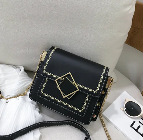 Load image into Gallery viewer, Fashionable Chain Crossbody Bag and Small Purse
