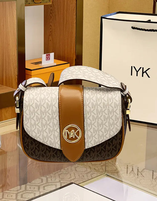 Load image into Gallery viewer, New Women's Leather Saddle Bag
