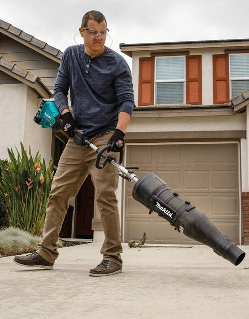Load image into Gallery viewer, Makita XUX02SM1X3 18V LXT® Lithium-Ion Brushless Cordless Couple Shaft Power Head Kit w/ 13" String Trimmer &amp; Blower Attachments, with one battery (4.0Ah)

