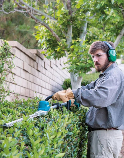 Load image into Gallery viewer, Makita XNU02T 18V LXT® Lithium-Ion Brushless Cordless 24" Pole Hedge Trimmer Kit (5.0Ah)
