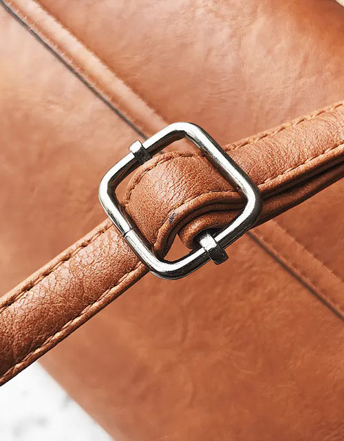 Load image into Gallery viewer, Messenger Bag, Commuter Bag, Small Square Bag
