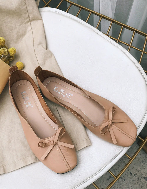 Load image into Gallery viewer, New Women's Flat Shoes - Winter Faux Leather Style
