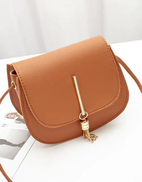 Load image into Gallery viewer, Fringe Crossbody Phone Bag and Round Purse
