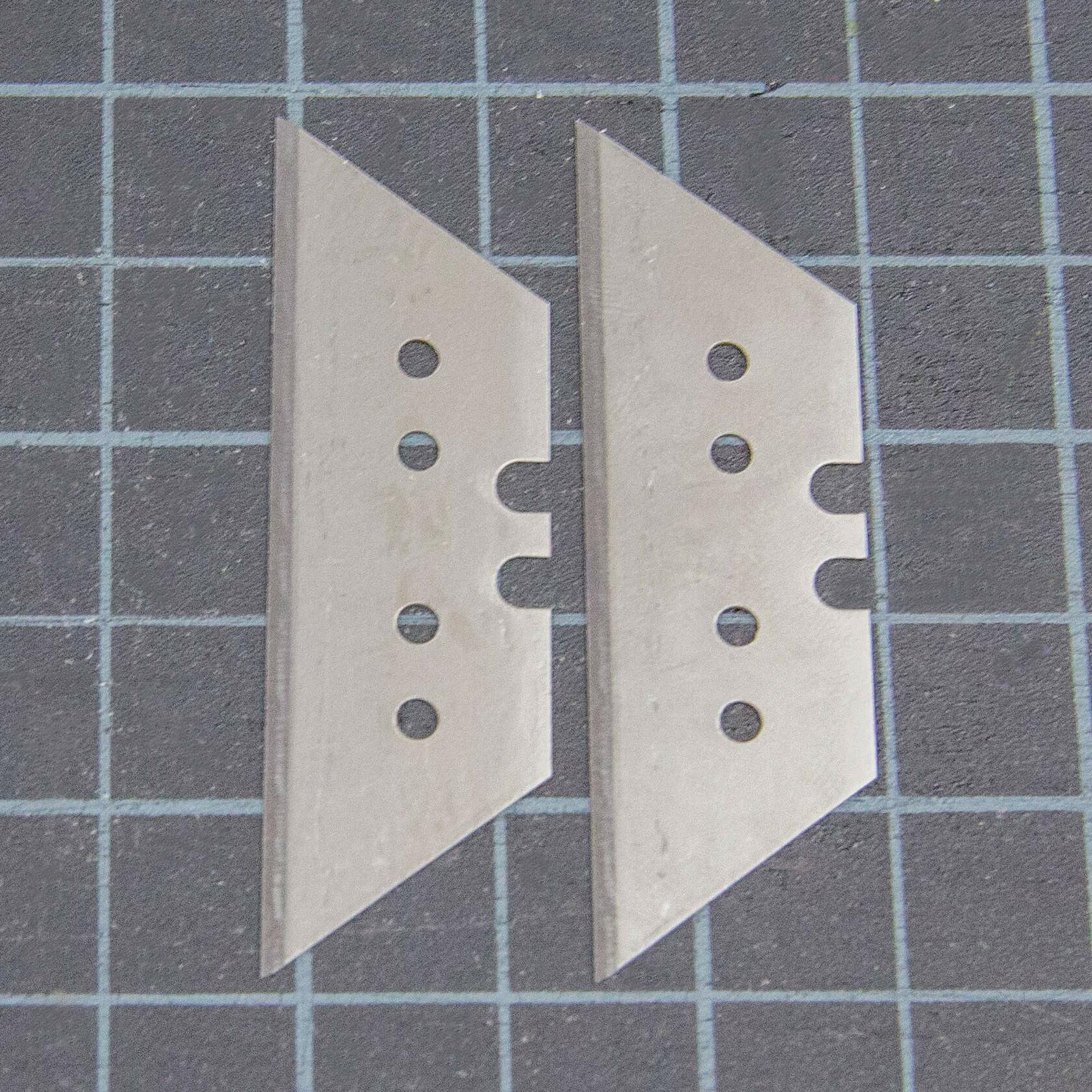 BAZIC Utility Knife Blade Razor Replacement Blades, Carbon Steel Box Cutter