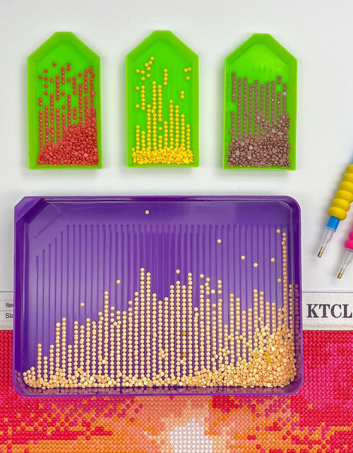 Load image into Gallery viewer, KTCLCATF 7PCS Diamond Art Tools Kit Green - Diamond Trays &amp; Glue Accessory
