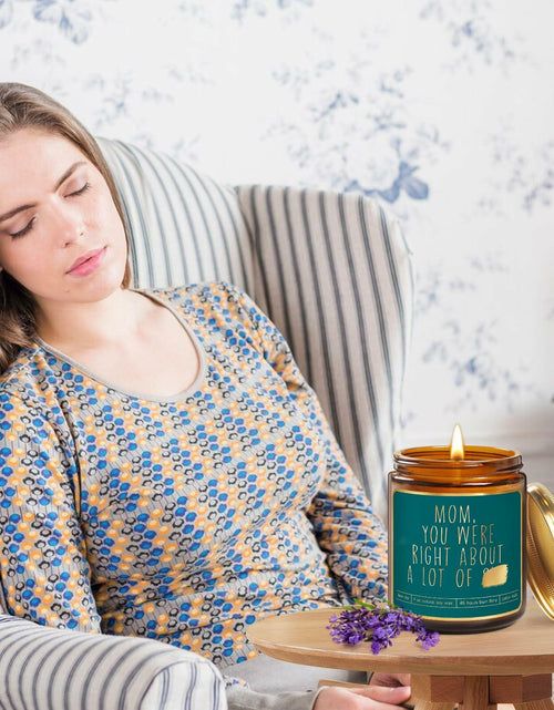 Load image into Gallery viewer, Lavender Candle Gift for Mom - Scented Soy Wax, Relaxing Aromatherapy 9oz
