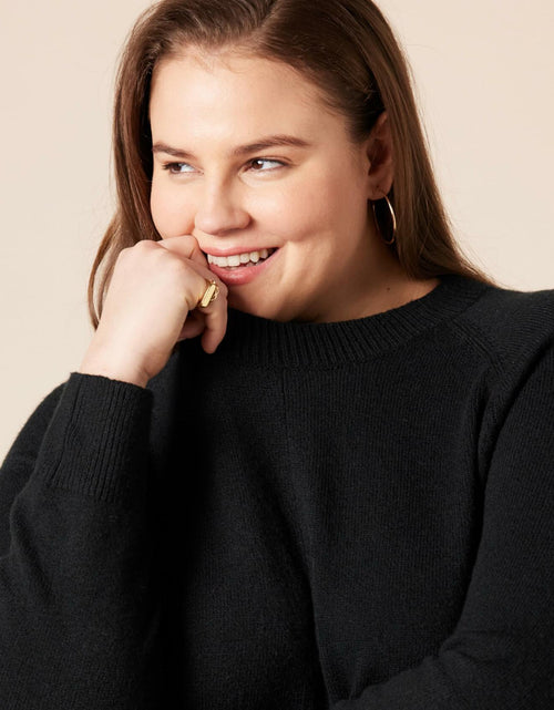 Load image into Gallery viewer, Amazon Essentials Women's Crewneck Sweater Classic Fit Soft Touch Black Size 2X
