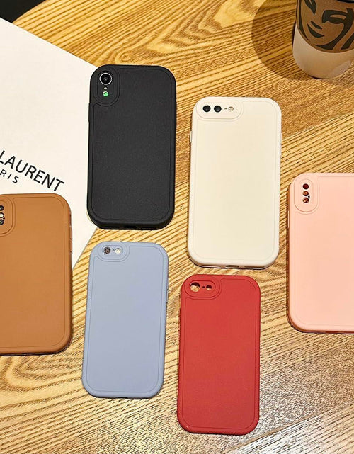 Load image into Gallery viewer, Callyue iPhone 16 6.1 TPU Case Circular Edges Camera Protection Black
