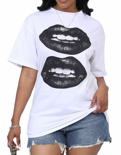 Load image into Gallery viewer, LovelyWholesale Womens Oversized Graphic Tee Short Sleeve White Size M

