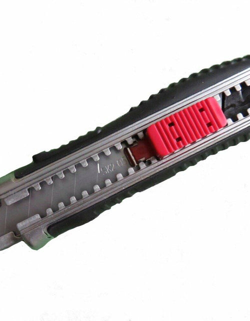 Load image into Gallery viewer, Smithline Utility Knife 18mm Retractable Razor Box Cutter SK2 Blades
