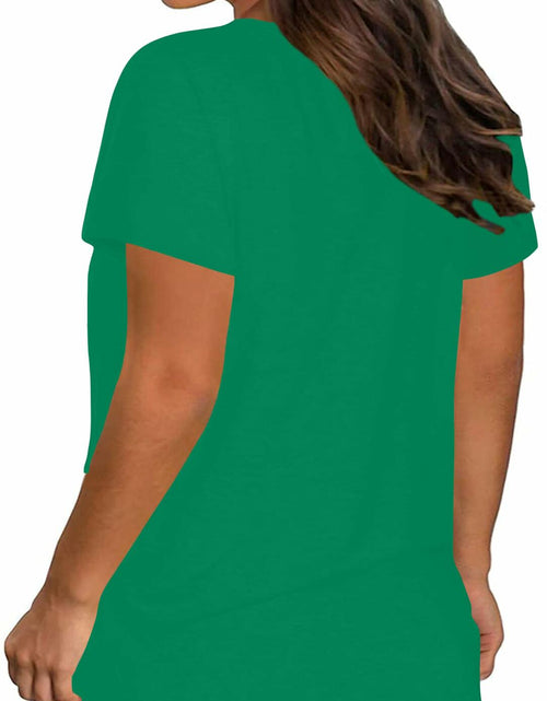 Load image into Gallery viewer, Plus Size St. Patrick's Day Lucky Shamrock Tee Shirt Women Green XL
