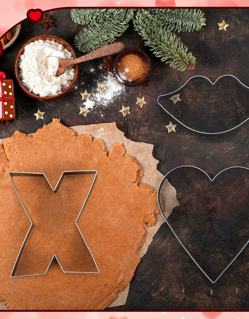 Load image into Gallery viewer, Nuogo 4 Pcs 7.9" Heart Stainless Steel Cookie Cutters Set XOXO Lips
