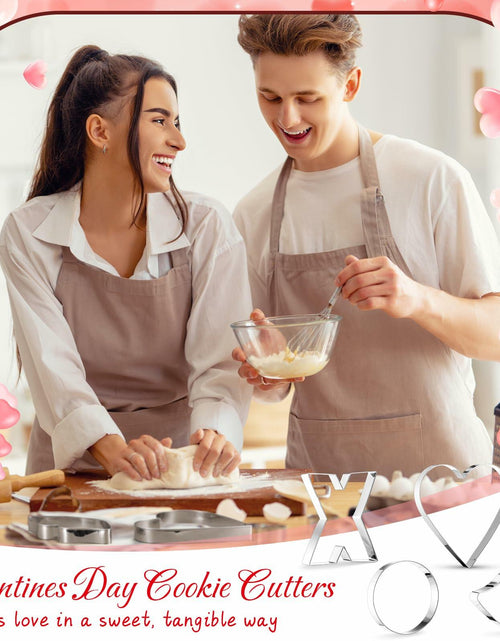 Load image into Gallery viewer, Nuogo 4 Pcs 7.9" Heart Stainless Steel Cookie Cutters Set XOXO Lips
