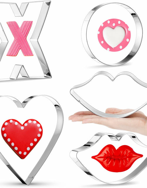 Load image into Gallery viewer, Nuogo 4 Pcs 7.9" Heart Stainless Steel Cookie Cutters Set XOXO Lips
