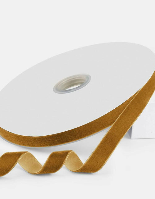 Load image into Gallery viewer, Quhora Velvet Ribbon 5/8in x 25yd Khaki Velvet Craft Ribbon Spool
