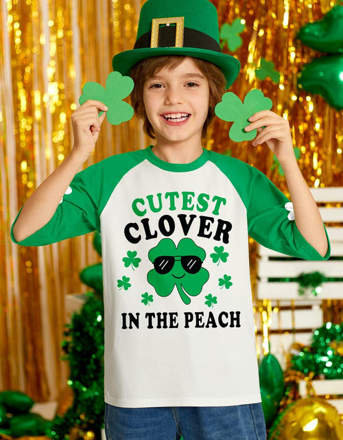 Load image into Gallery viewer, BesserBay Toddler St Patricks Day Clover Raglan Tee White Size 2 Years

