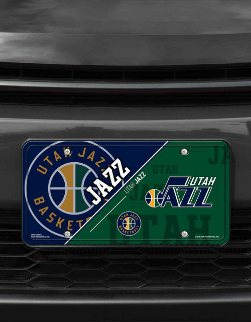 Load image into Gallery viewer, Rico Industries NCAA Connecticut Huskies 2024 Basketball Metal Tag
