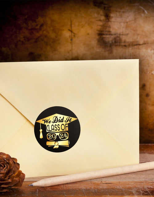 Load image into Gallery viewer, Tongcloud Graduation Stickers 360pcs Black Gold 3.8cm Round Labels Class 2024
