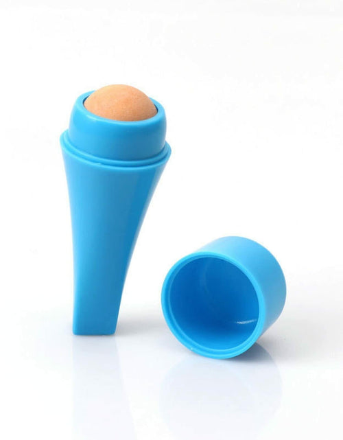 Load image into Gallery viewer, YIKEXIAOSHULIN Volcanic Stone Oil Absorbing Face Roller Natural Reusable

