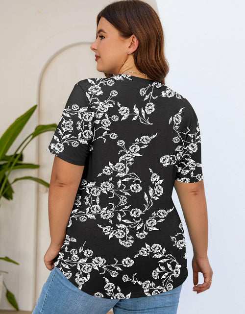 Load image into Gallery viewer, Kistore Women's Tunic Top Plus Size Crew Neck Short Sleeve Black Floral Size 2XL
